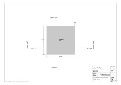 Fasadetegning som viser bygningens form og orientering med angitte fasader (Nord, Vest, Øst, Sør) og et snitt (Snitt A) for å vise innvendig struktur.