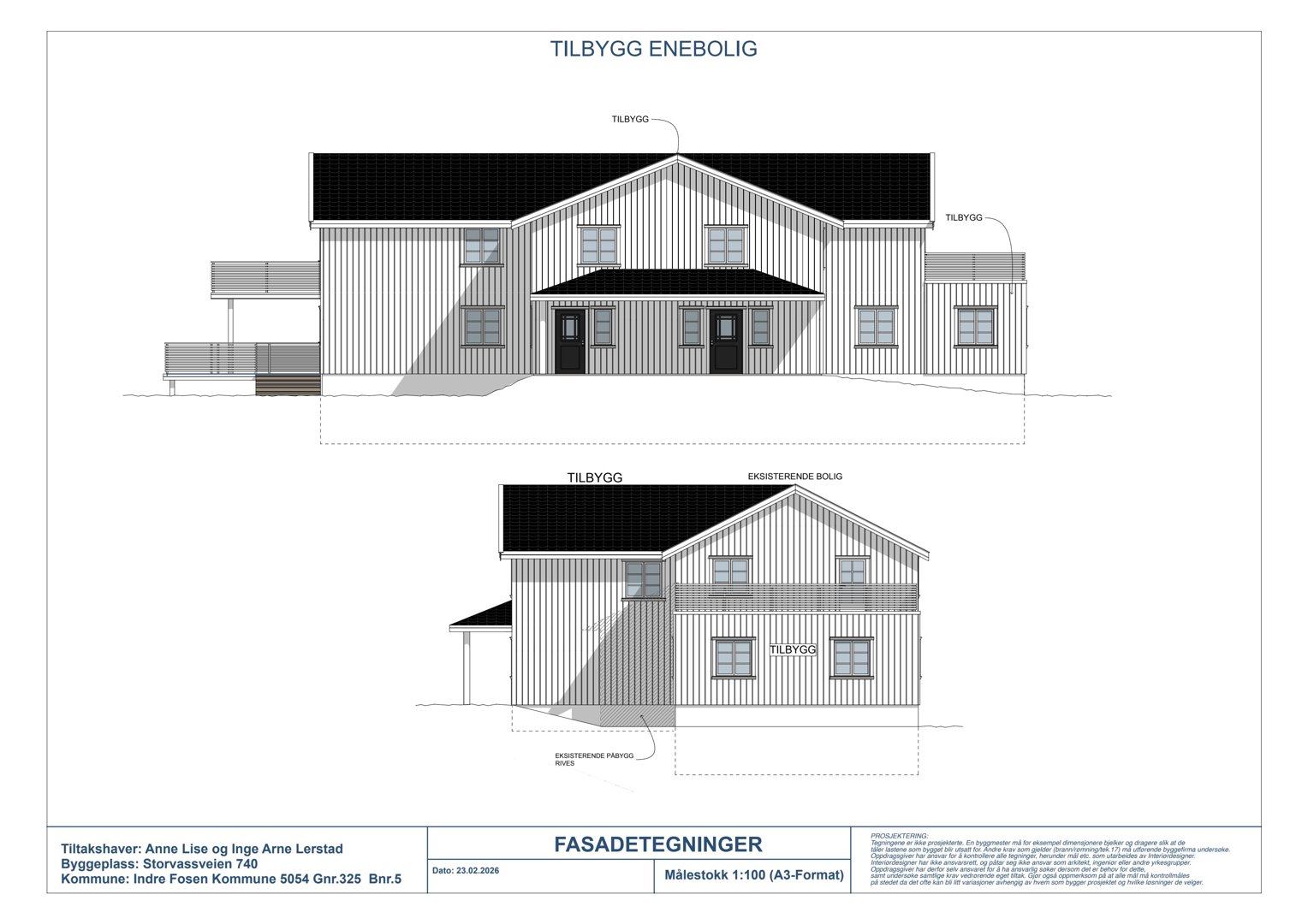 Fasadetegning som viser oppriss av en eksisterende og en tilbygget enebolig sett fra fronten.