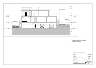 Snittegning (Snitt B) som viser bygningens tverrsnitt, høyder, terrengforhold og innvendig oppdeling.