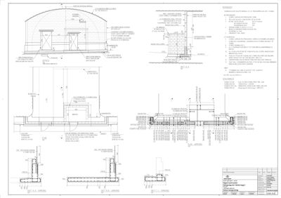 Tegning som viser detaljerte snitt og konstruksjonsdetaljer for en murvegg, inkludert materialer, dimensjoner og festemidler.
