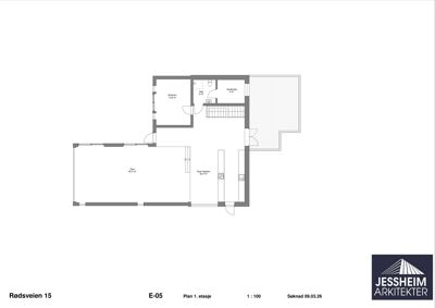 Etasjeplan (Plan 1. etasje) som viser romfordeling, vegger og dører for Rødsveien 15.