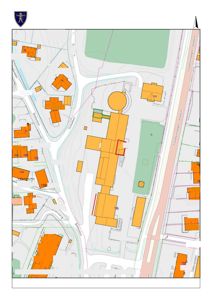 Situasjonsplan for Nordby ungdomsskole som viser bygningers plassering, eiendomsgrenser, veier og infrastruktur.