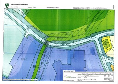 Situasjonsplan (Norskart) som viser tomtens beliggenhet i forhold til veier, nabotomter og arealbruksinndeling.