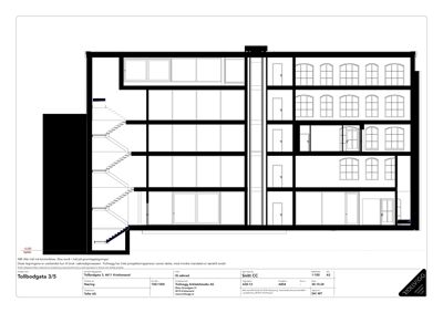 Snittegning (Snitt CC) av Tollbodgata 3/5 som viser etasjefordeling, romoppdeling og trappeløp.