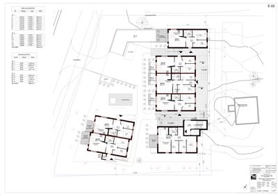 Etasjeplan (E-02) som viser romfordeling, arealer og bygningsplassering.