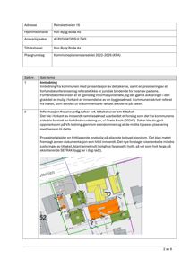 Situasjonsplan som viser tomtens grenser, nabobebyggelse og plassering av nye bolighus.
