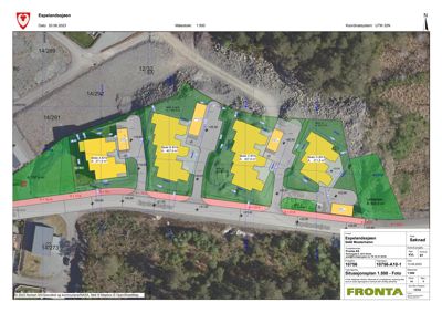 Situasjonsplan som viser tomtene, bygningenes plassering og høydemål.