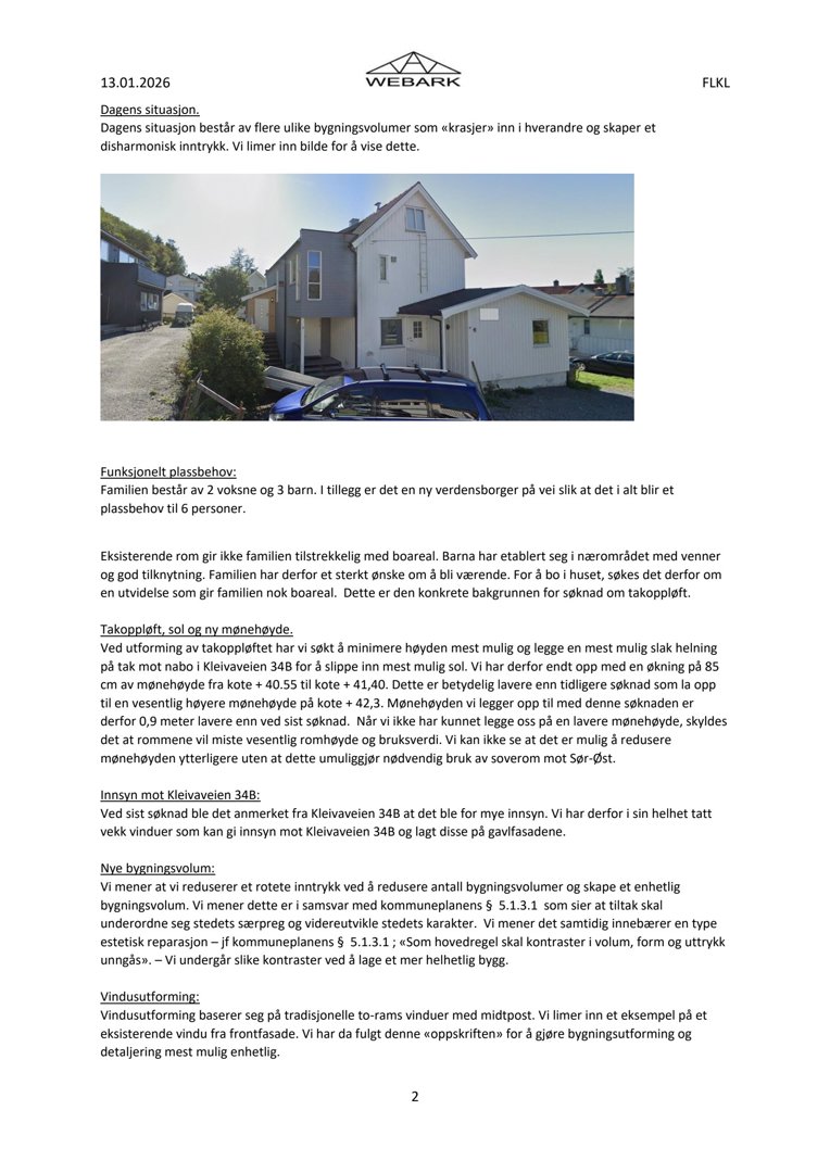 Fotografi av en eksisterende bygning (hus) sett fra en vinkel som viser fasade og takform.