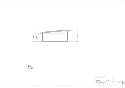 En snittegning (snitt) som viser tverrsnittet av en bygning eller konstruksjon med mål og skråning.