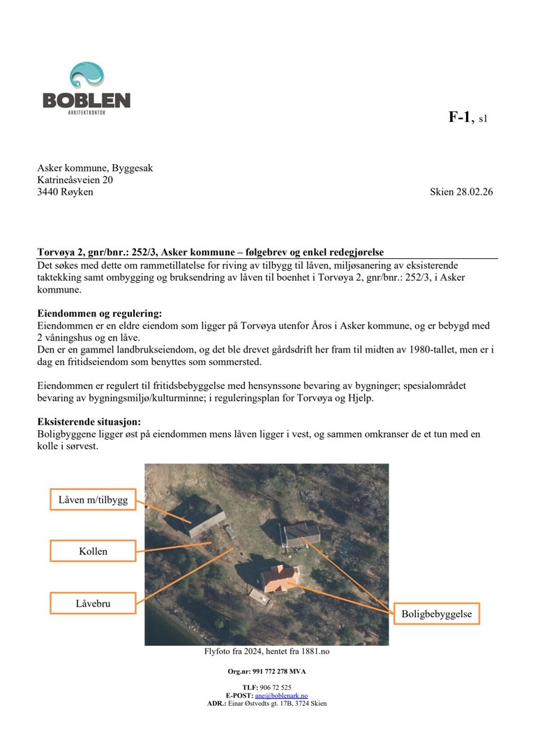 Flyfoto av eiendommen med markerte områder for lavene og boligbebyggelsen.