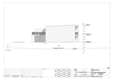 Fasadetegning (opprikk) av bygningen sett fra nord, med høydeangivelser og terrengprofil.