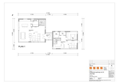 Etasjeplan (PLAN 1) som viser romfordeling, mål og innredning for en bolig.