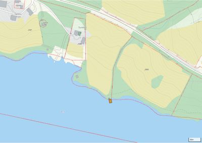 Situasjonsplan som viser topografi, vannkropp, eksisterende bebyggelse (Sundvoll, Sandre Ulven) og en markert tomt med en planlagt bygning.