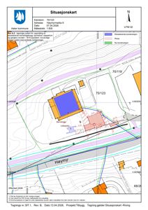 Situasjonskart som viser eiendomsnummer, adresse, eksisterende og ny konstruksjon (fargekodet), samt nabolag og infrastruktur.