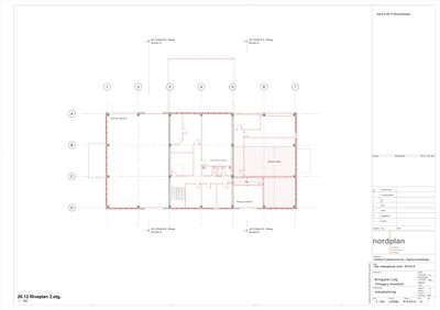 Etasjeplan (2. etg) som viser romfordeling, vegger og trapp i en bygning.