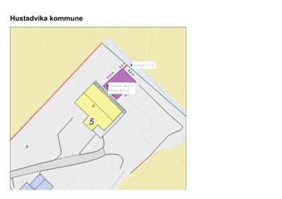 Situasjonsplan som viser tomtens grenser, areal og bygningens plassering med mål.