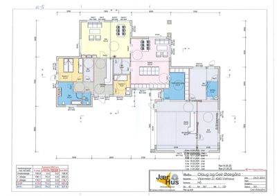 Etasjeplan for en bolig med romfordeling, mål og arealoppsett for ulike etasjer.