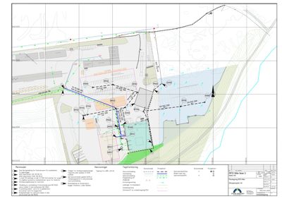 Situasjonsplan som viser tomt, bygninger, veier og tekniske installasjoner (ledninger) for et prosjekt.