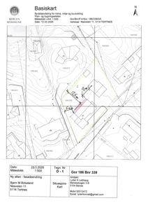 Basiskart (situasjonskart) som viser tomtegrenser, høydemålerlinjer og bygningsplasseringer for Nesveien 11, 5114 TERTNES.