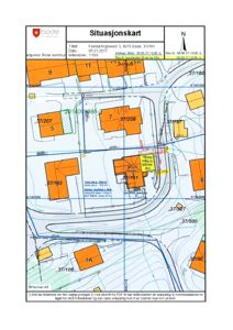 Situasjonskart som viser tomtens beliggenhet i forhold til nabolag, veier og eiendomsnummer.