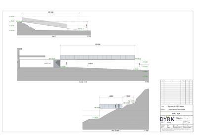 Snittegning som viser detaljer for tre ulike murer (mur 1, mur 2 nord og mur 2 vest) med høydemål og konstruksjonsdetaljer.