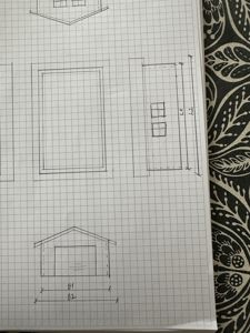 Håndtegnet fasadetegning (opprikk) av en bygning, sannsynligvis et garasje eller liten uthus, med mål angitt.