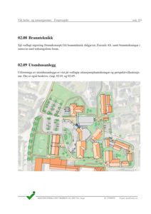 Situasjonsplan som viser plassering av utomhusanlegg, parkeringsplasser og beplantning i forhold til eksisterende omgivelser.