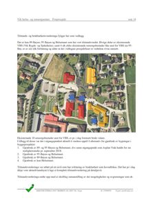 Et flyfoto over et anlegg med overlagte farger (rødt og gult) som markerer ulike bygninger, og blå kryss som indikerer tilstand eller status.