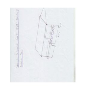 Håndtegnet fasadeoppvisning (vest) av en veranda med angitte mål.