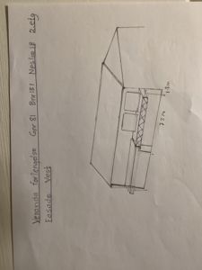 Håndtegnet fasadetegning av en veranda forlengelse (vest) med mål og skriftlig beskrivelse.