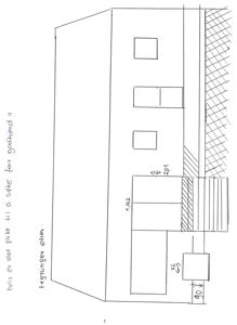En håndtegnet fasade (opprikk) av en bygning sett fra siden, med angitte mål og en skriftlig notat om at det er tegning etter punktløft.
