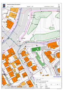 Situasjonsplan som viser tomtens beliggenhet i forhold til nabolag, veier og grunneiergrenser.
