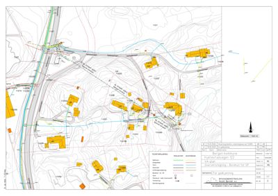 Situasjonsplan med topografi, vei- og vannnett, samt plassering av bygninger og anlegg.