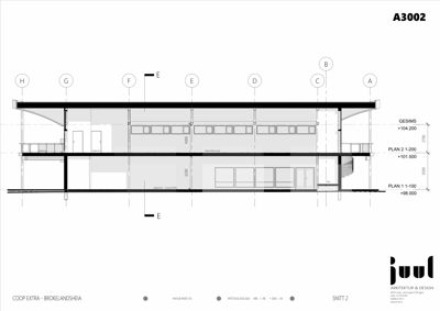 Snittegning (Snitt 2) som viser bygningens tverrsnitt, høyder, vindusoppsett og konstruksjonsdetaljer.