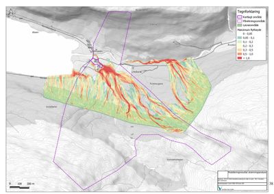 En kartografisk analyse eller modellering av et område, sannsynligvis en flom- eller skredmodellering (indikerer 'flythøyde' i legenden), som viser topografi og påvirkningsområder.
