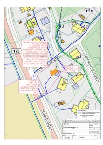 Situasjonsplan som viser VA-ledninger, tomtsgrenser og bygningers plassering i forhold til hverandre.