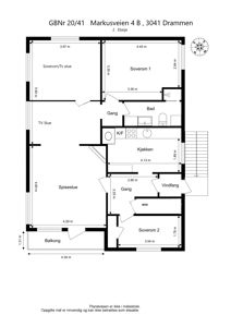 Etasjeplan for 2. etasje i huset på Markusveien 4 B, Drammen. Planen viser romfordeling, mål på rom og vegg, samt plassering av dører, vinduer og bad.