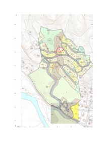 Situasjonsplan som viser et område med topografi, veinett, bebyggelse og tomtegrenser. Et spesifikt område er markert med rød ramme.