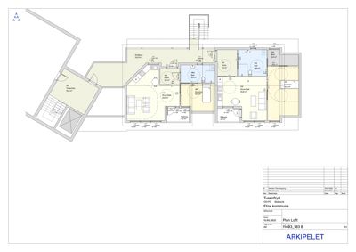 Etasjeplan (loft) som viser romfordeling, arealer og plassering av inngang, trapp og bad.
