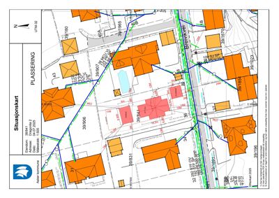 Situasjonskart som viser eiendomsnummer, bygningers plassering, veggrenser og målestokk.