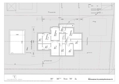 Etasjeplan (rammeplan) som viser romfordeling, mål og fasaderetning for en ny enebolig.