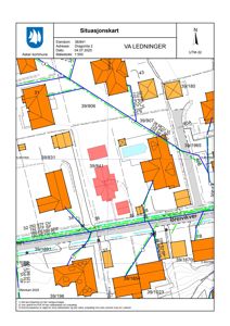 Situasjonskart som viser eiendomsnummer, bygninger, veier og VA-ledninger i et nabolag.