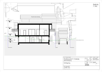 Snittegning (Snitt A) som viser tverrsnittet av en eksisterende enebolig og en planlagt tilbygg/ombygging med høydemål og konstruksjonsdetaljer.