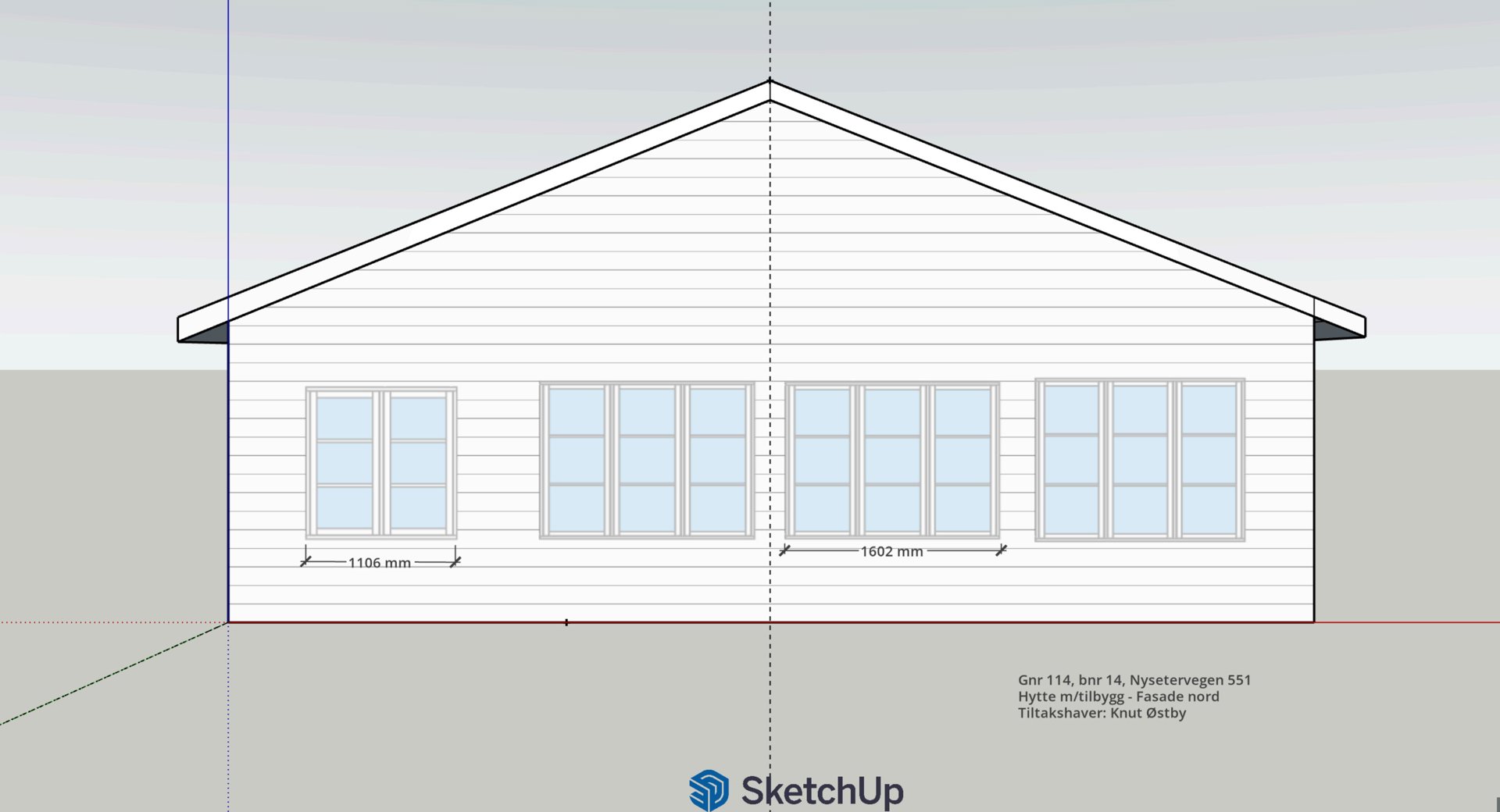 Fasadetegning som viser fronten på en hytte med vindusoppsett og mål.