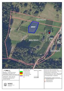 Gårdsplan med flyfoto som grunnlag, som viser eiendomsgranser, arealoppdelinger og driftsentrepunkt.