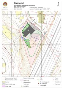 Situasjonsplan (Basiskart) som viser eiendomsgrenser, topografi, eksisterende bygninger og planlagte tiltak for en tomt i Rådal.