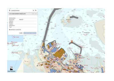 Kart fra Kartverket som viser eiendomsinformasjon for Lankanholmen i Andøy kommune, inkludert kartlag, vannfyllinger og eiendomsnummer.