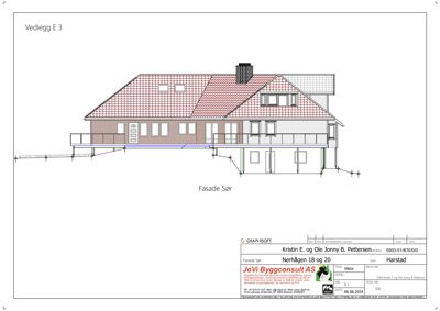 Fasadetegning (opprikk) av en bolig sett fra sør, med tegning av tak, vegger, vinduer og grunnmur.