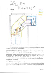 Etasjeplan som viser romfordeling og oppdeling av boenheter i et bygg.