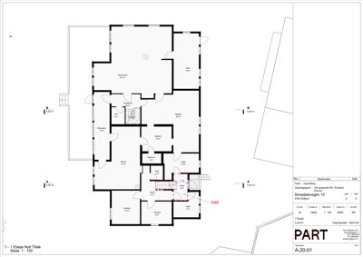Etasjeplan for 1. etasje med romfordeling, dører, vinduer og stige.